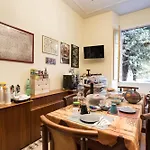 Da Alessia Per Dormire Al Coppede 4* Rom