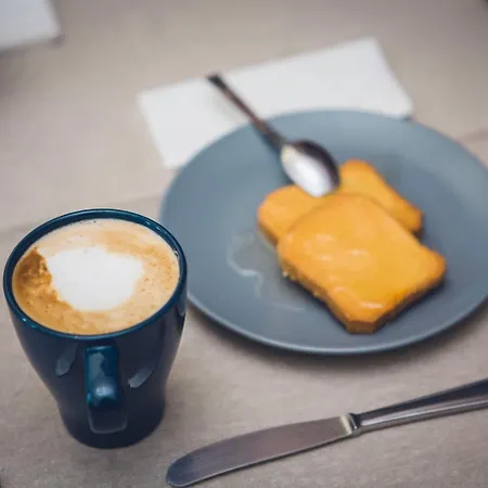 Da Alessia Per Dormire Al Coppede לינה וארוחת בוקר