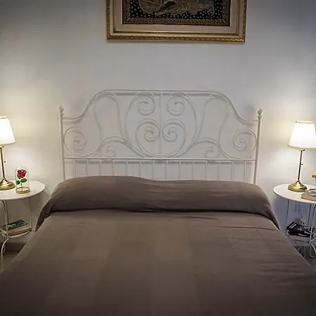 Da Alessia Per Dormire Al Coppede Bed & Breakfast 4*