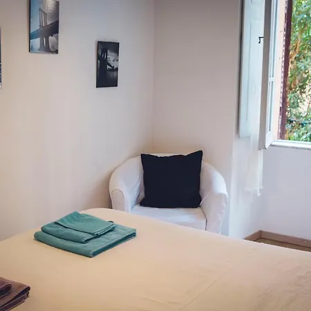 Da Alessia Per Dormire Al Coppede Отель типа 