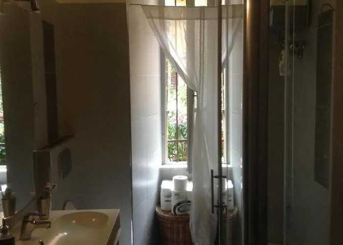 Da Alessia Per Dormire Al Coppede Bed & Breakfast 4*